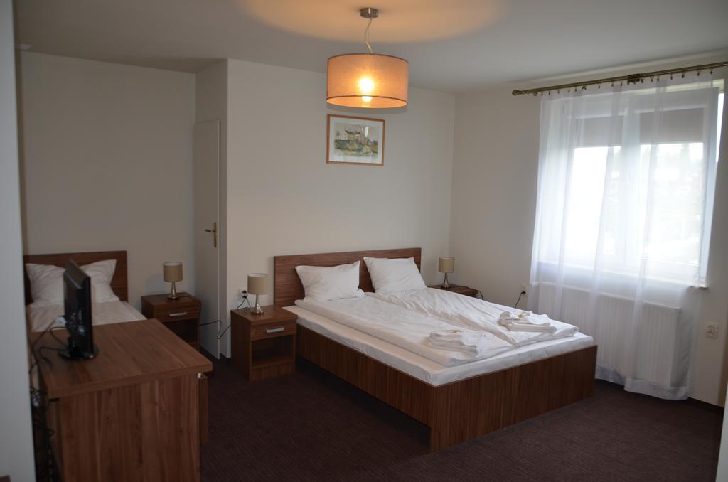 Motel Taurus Rzeszow Ruang foto